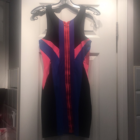 Bebe dress - Picture 5 of 8